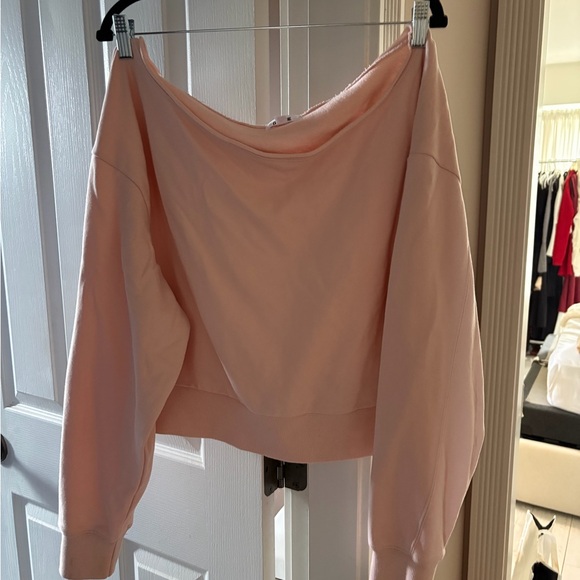 Garage Soft Pink Off-Shoulder Cropped Sweater - Picture 4 of 6